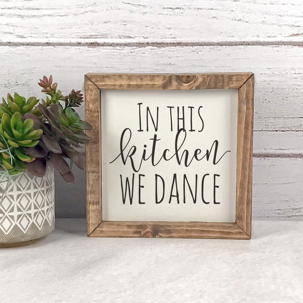 Διακοσμητικός πίνακας με κορνίζα MDF UKZM048 In This Kitchen We Dance 15x15 εκ. 836EVL4870