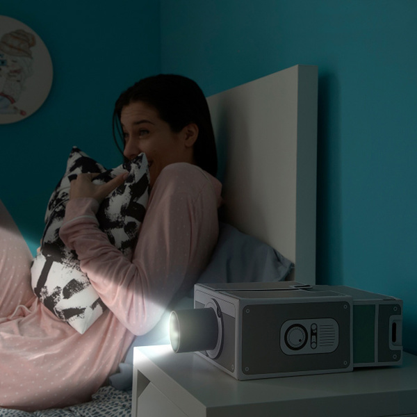 Vintage projector for smartphones Lumitor InnovaGoods 21-31,5x9,7x18 cm 