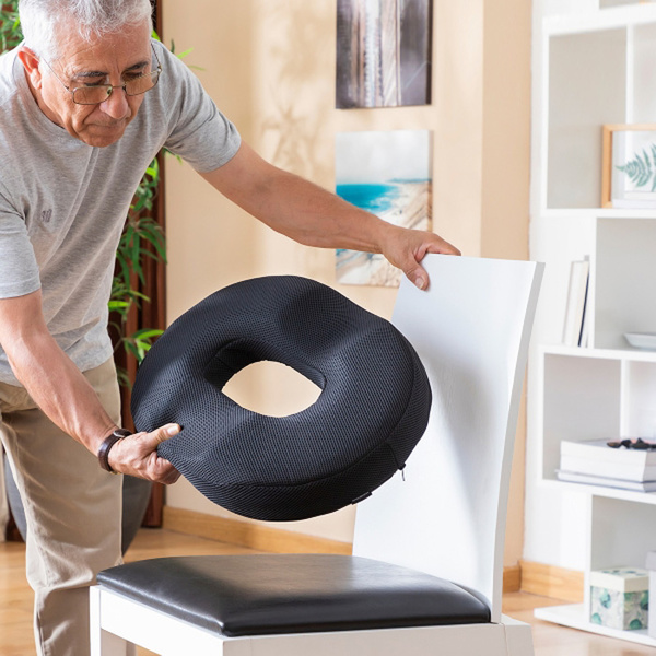 Gel & bamboo charcoal cushion with removable cover Charnut InnovaGoods 