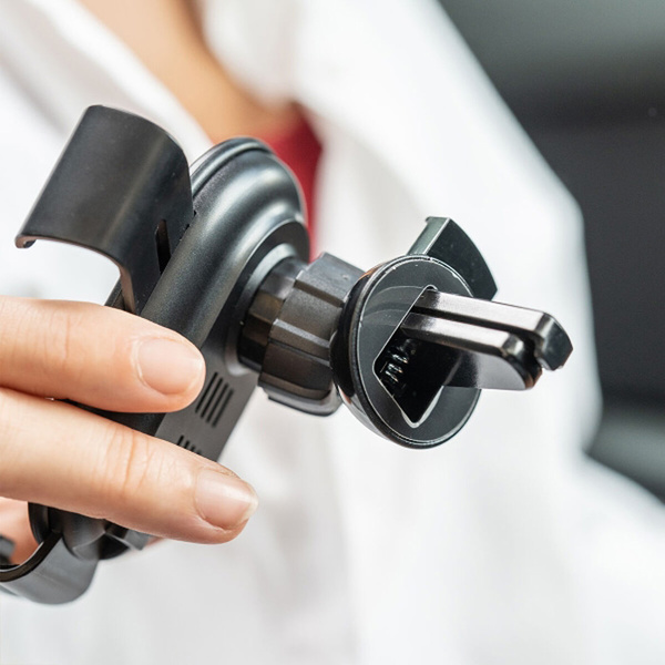 Βάση γρήγορης ασύρματης φόρτισης κινητoύ για αυτοκίνητο Chakar InnovaGoods V0103933 