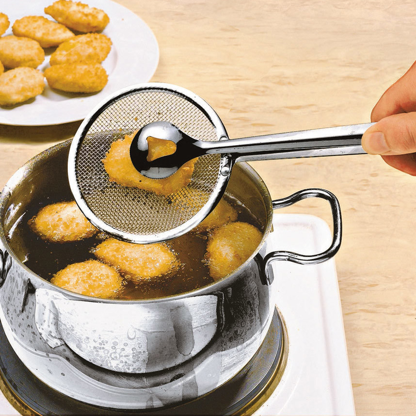 Strainer tongs for frying