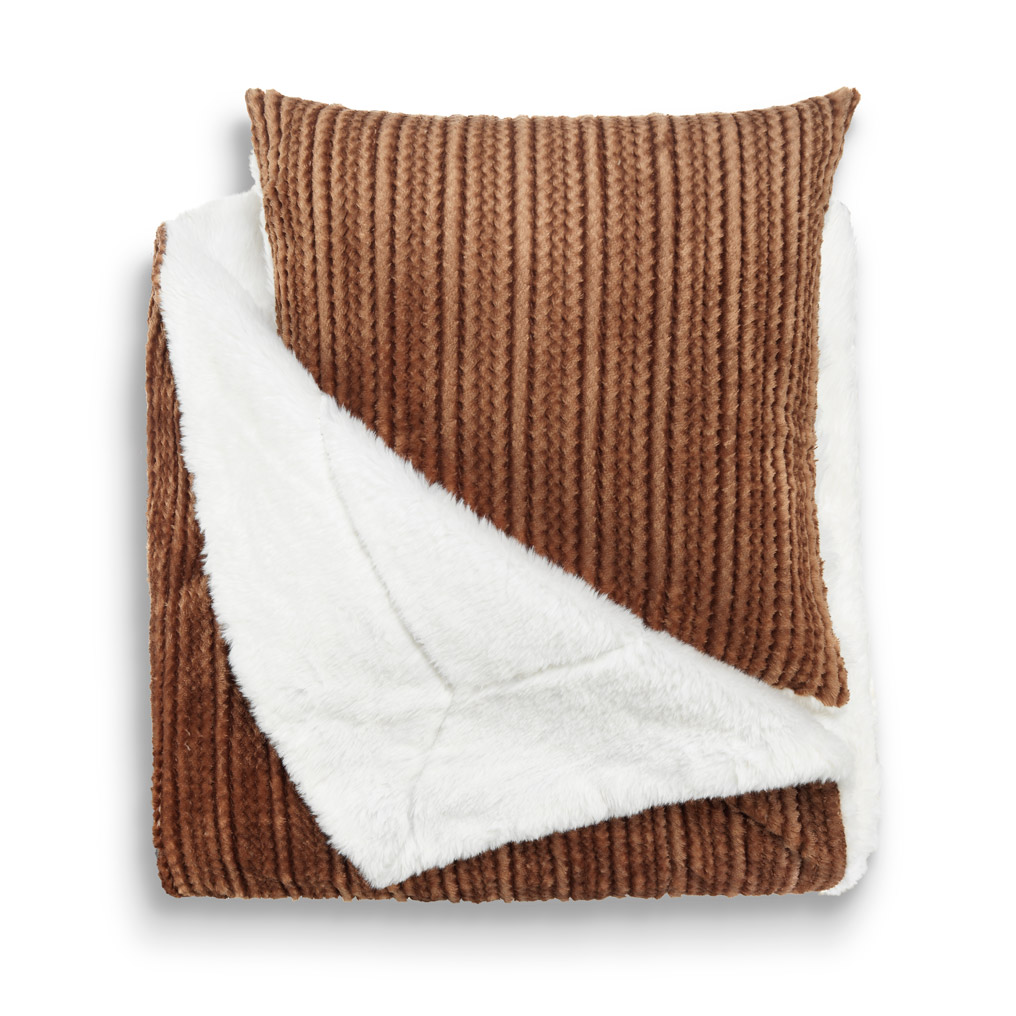 Warm Hug blanket 130x190 & pillow Brown
